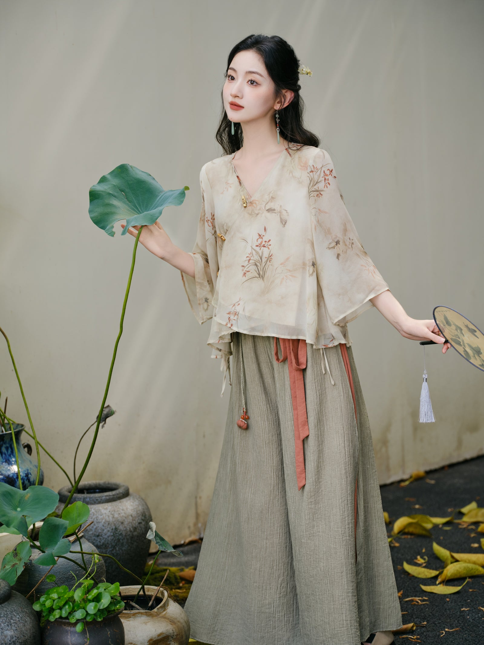 Vintage Floral Cheongsam Blouse and Layered Culotte Set