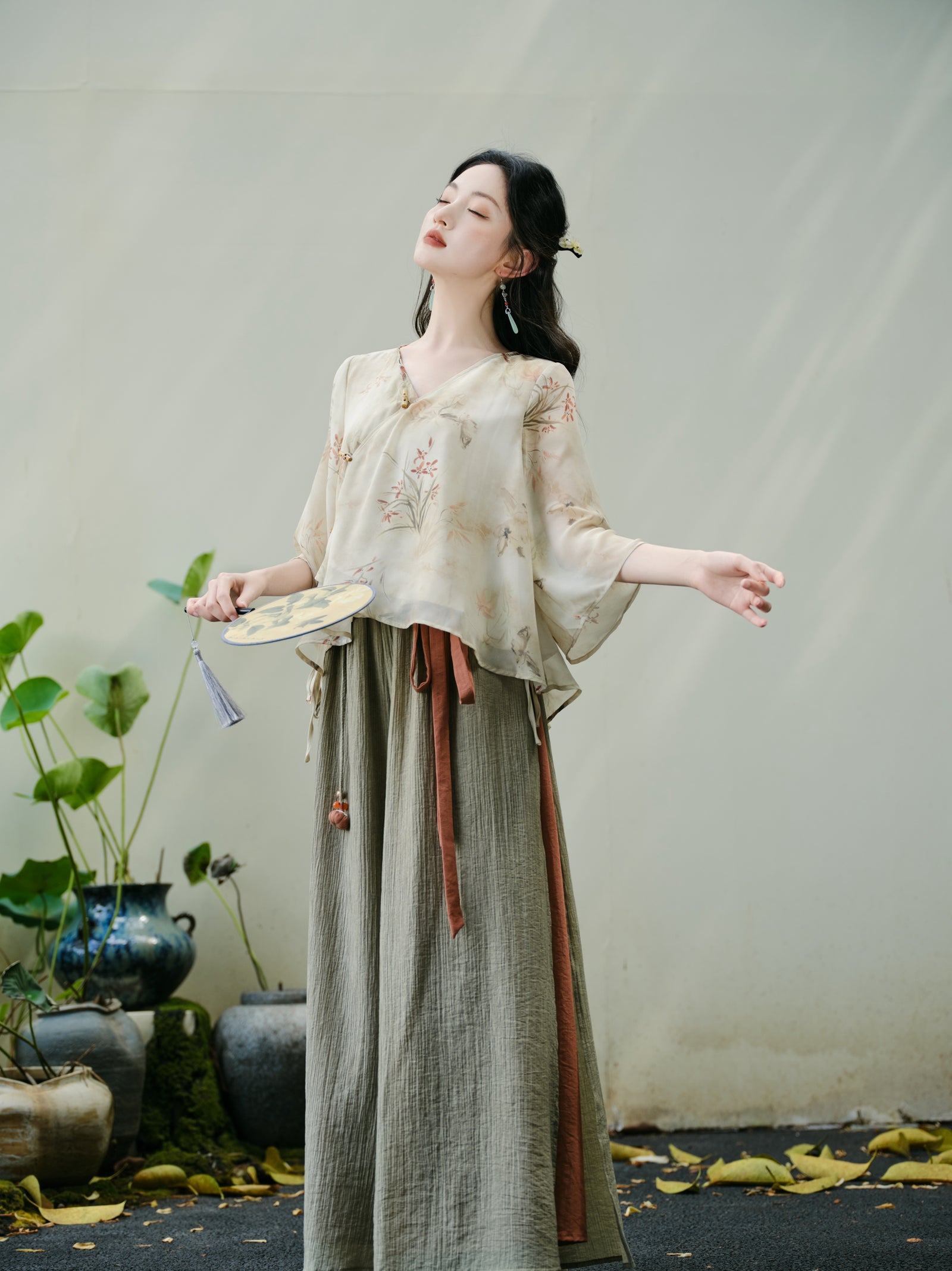 Vintage Floral Cheongsam Blouse and Layered Culotte Set