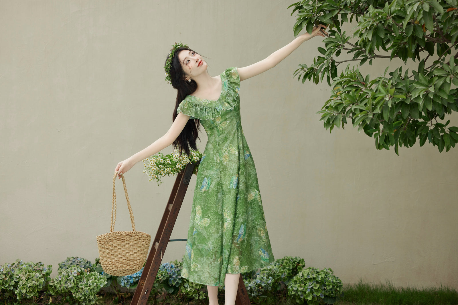 Vintage Green V-Neck Flutter Sleeves Midi Dress - Masion Chérie