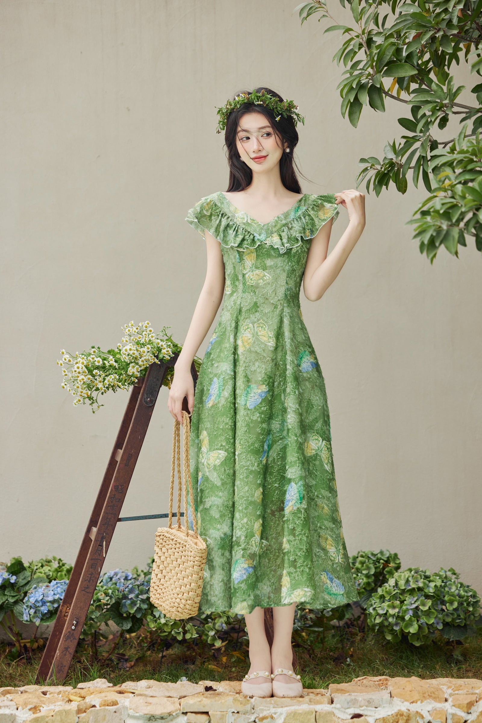 Vintage Green V-Neck Flutter Sleeves Midi Dress - Masion Chérie