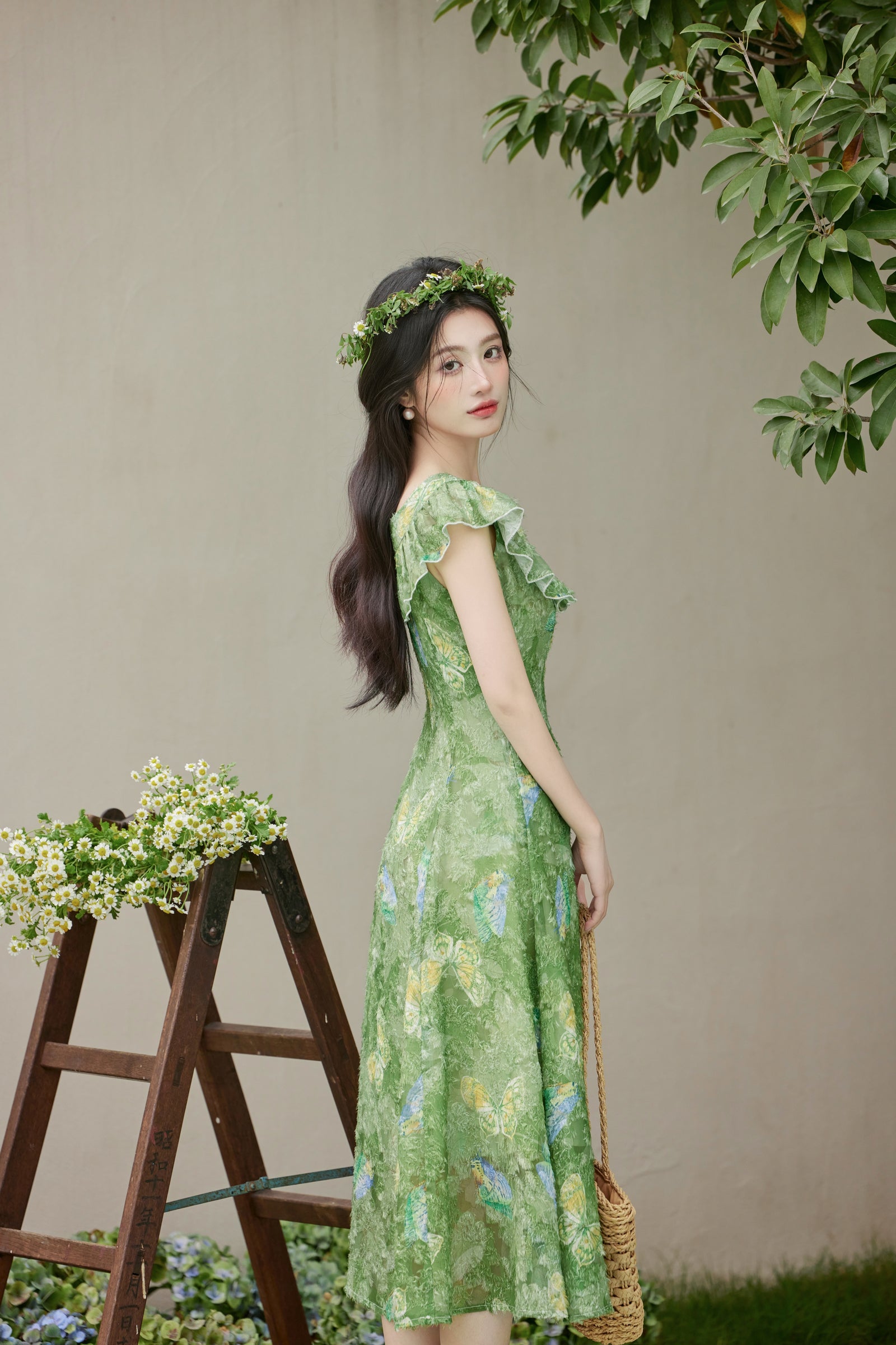 Vintage Green V-Neck Flutter Sleeves Midi Dress - Masion Chérie