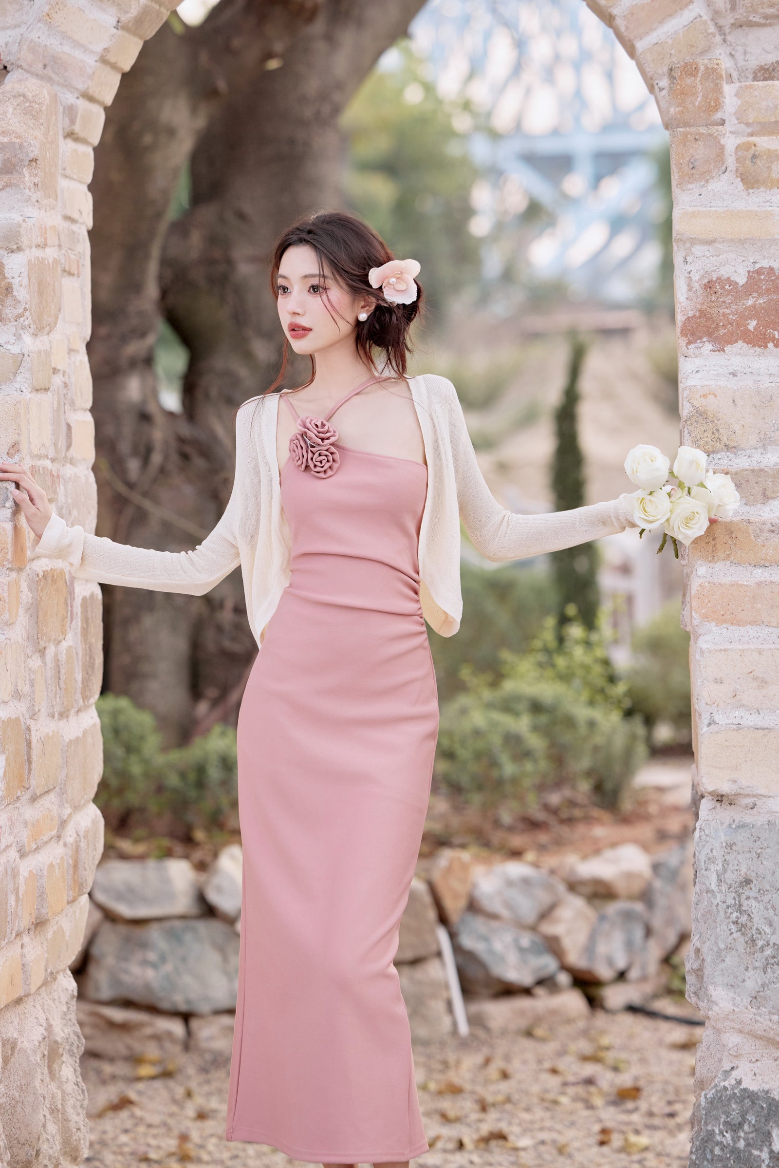 Elegant Rose Pink Floral Appliqué Spaghetti Strap Maxi Dress - Masion Chérie