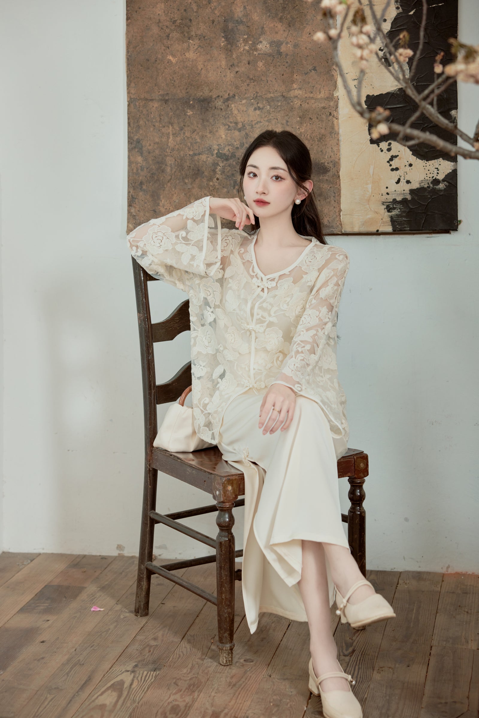 Ivory Embroidered Cheongsam Blouse and Dress Set - Masion Chérie 