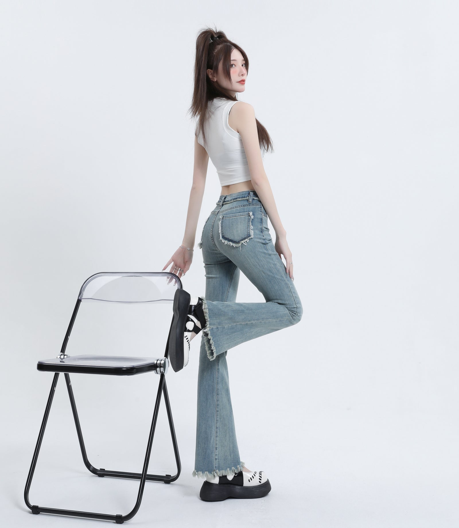 Vintage High-Waisted Frayed Hem Flared Denim Jeans - Masion Chérie