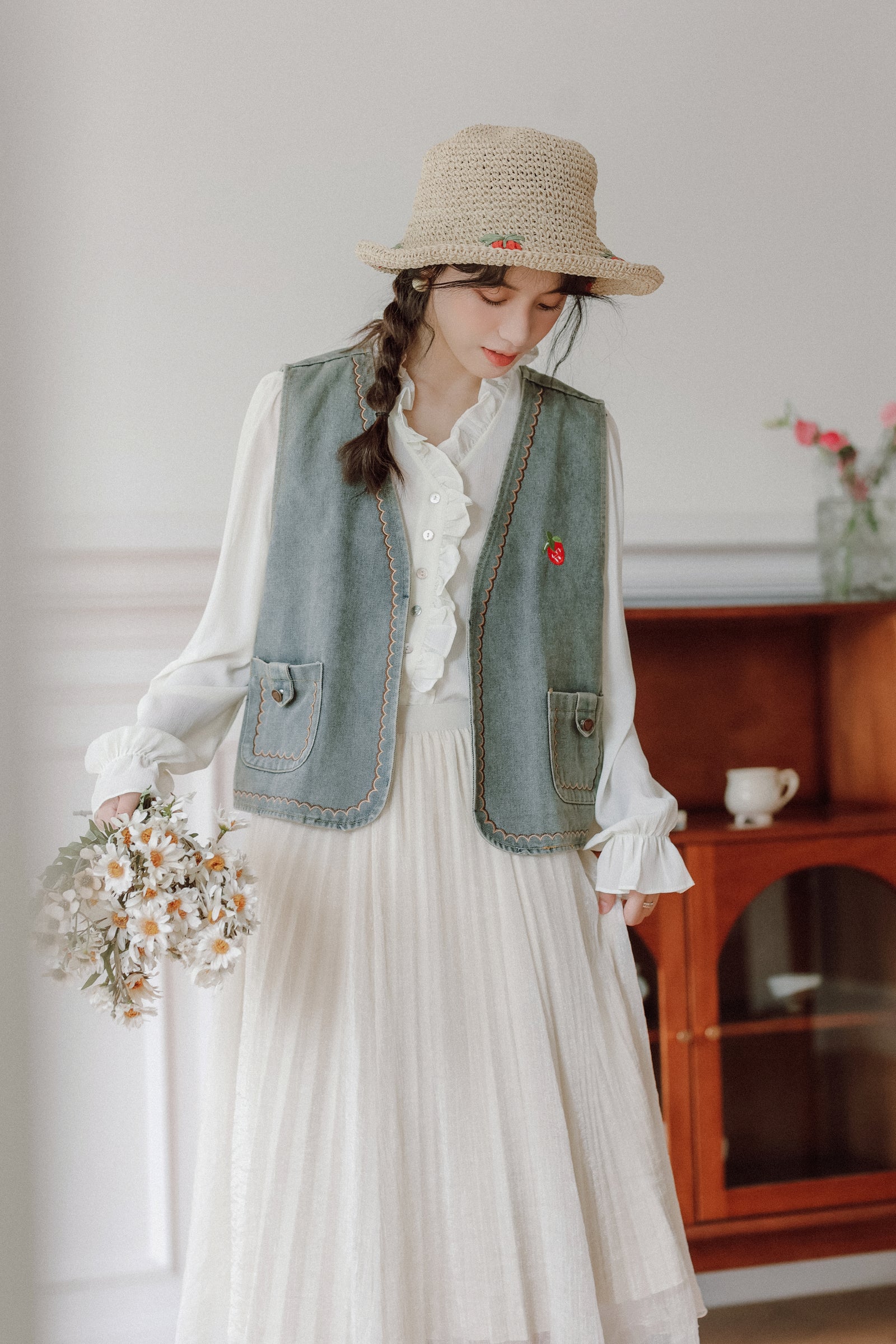 Vintage Blue Embroidered Denim Vest. - Masion Chérie