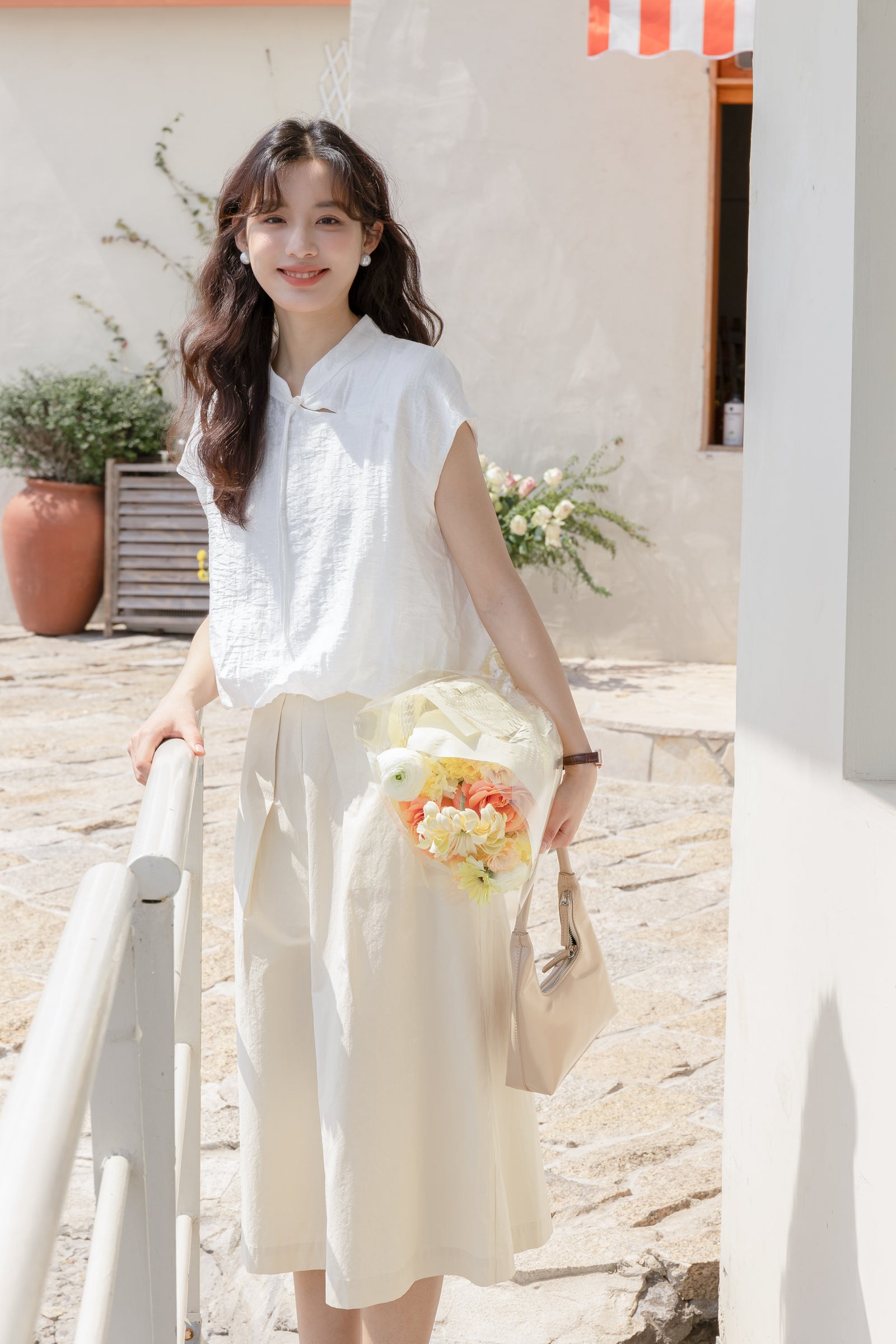 Retro Chinese Style Short Sleeve White Blouse - Masion Chérie