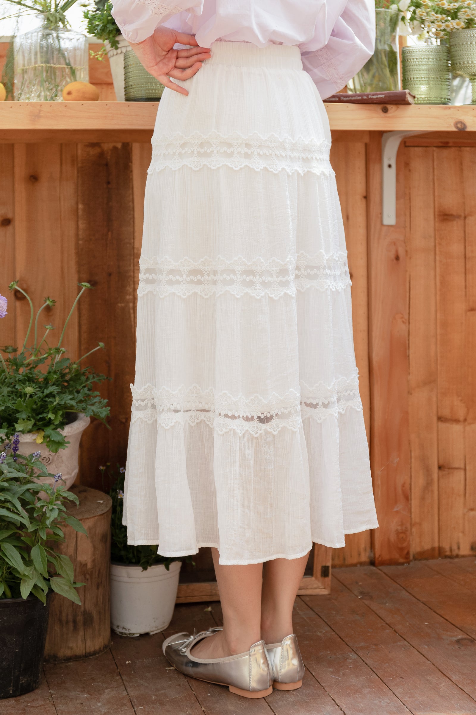 Vintage White Lace Trim Tiered Midi Skirt - Masion Chérie