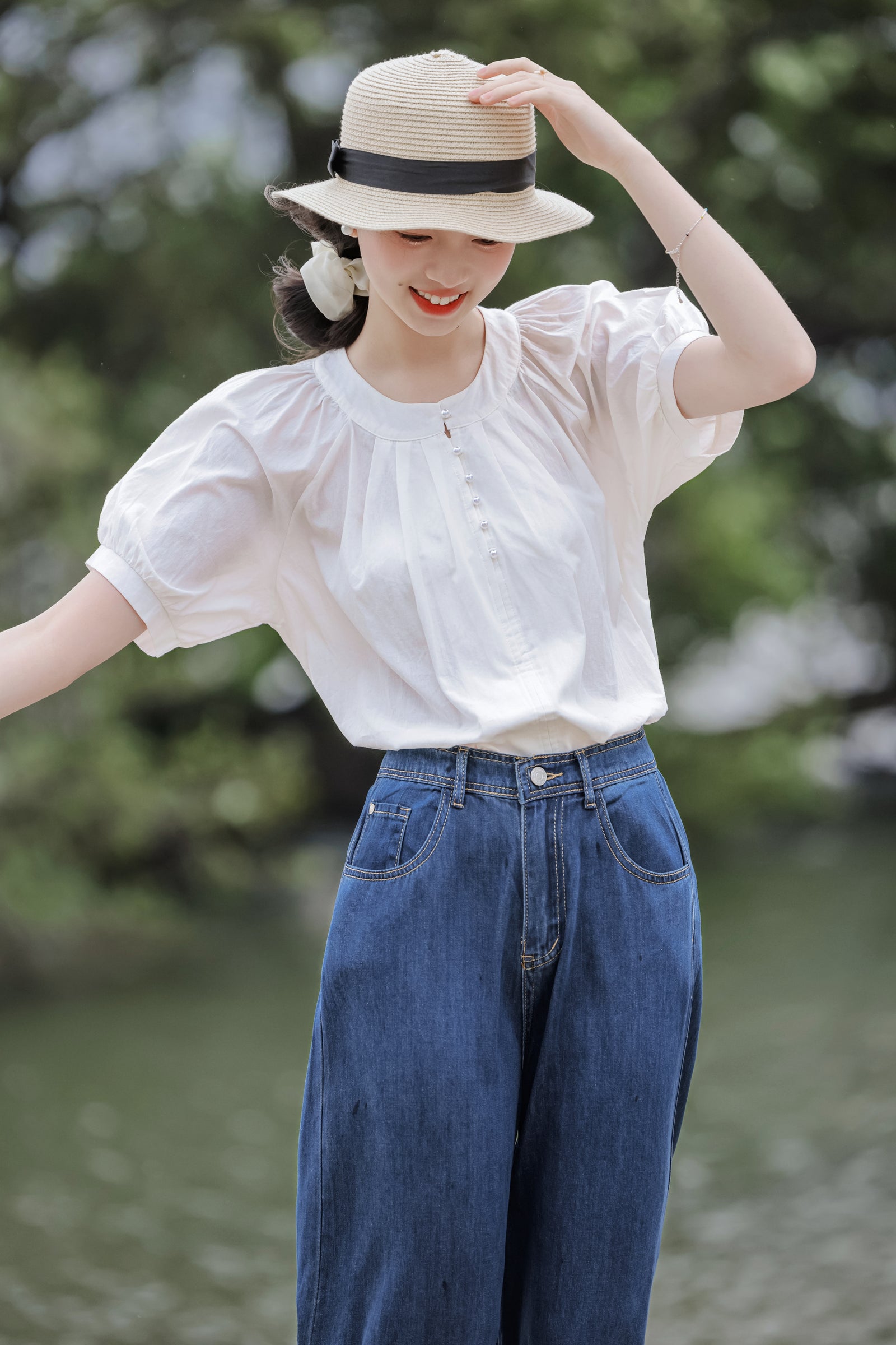 Versatile Short Sleeves Loose-Fit White Blouse - Masion Chérie