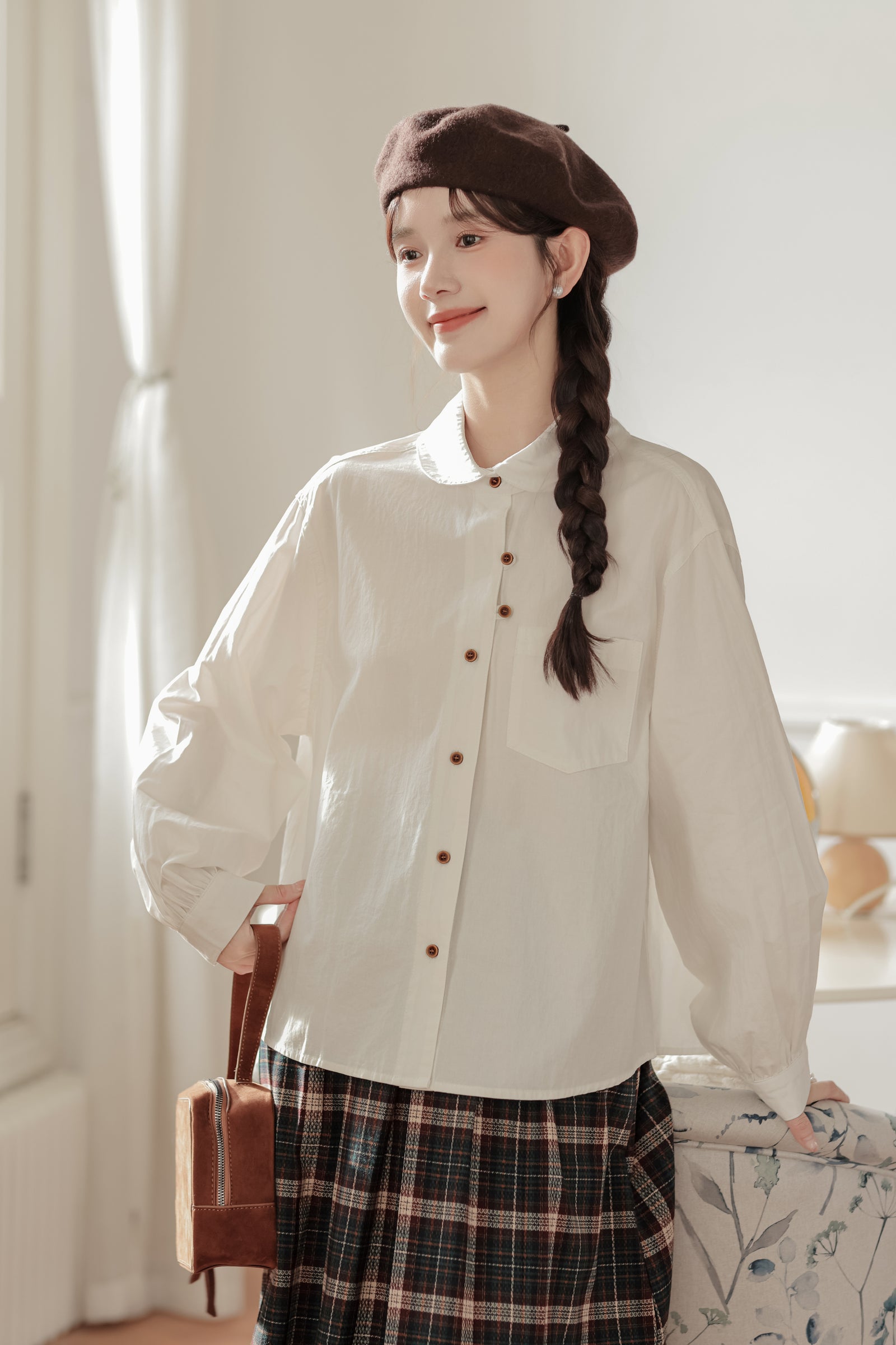 Crisp Loose-Fit Button-Down Shirt