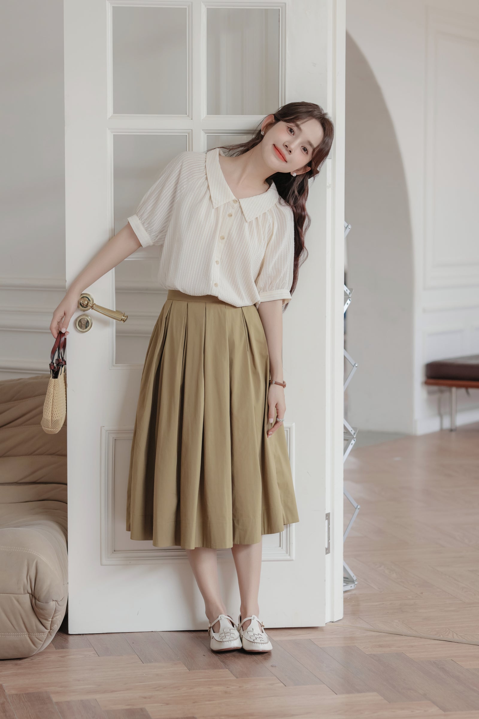 Classic Ivory Button-Down Short Sleeve Blouse - Masion Chérie