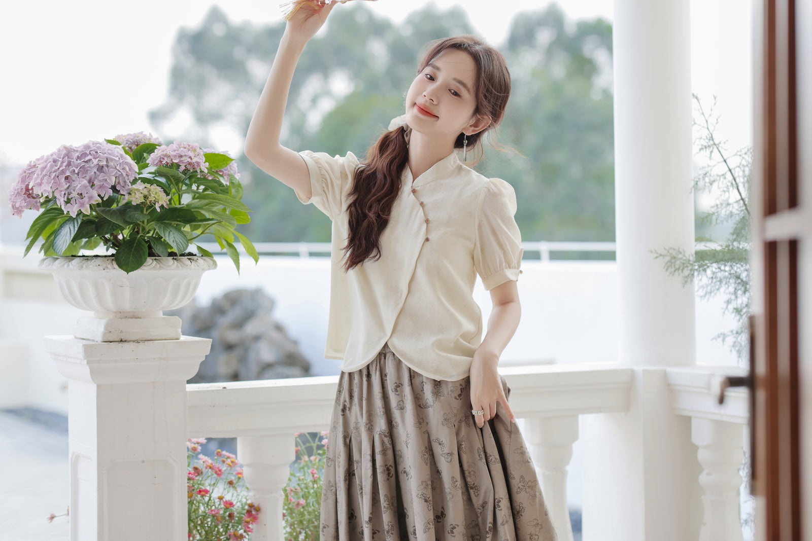 Vintage Ivory Puff Sleeve Cheongsam Blouse - Masion Chérie