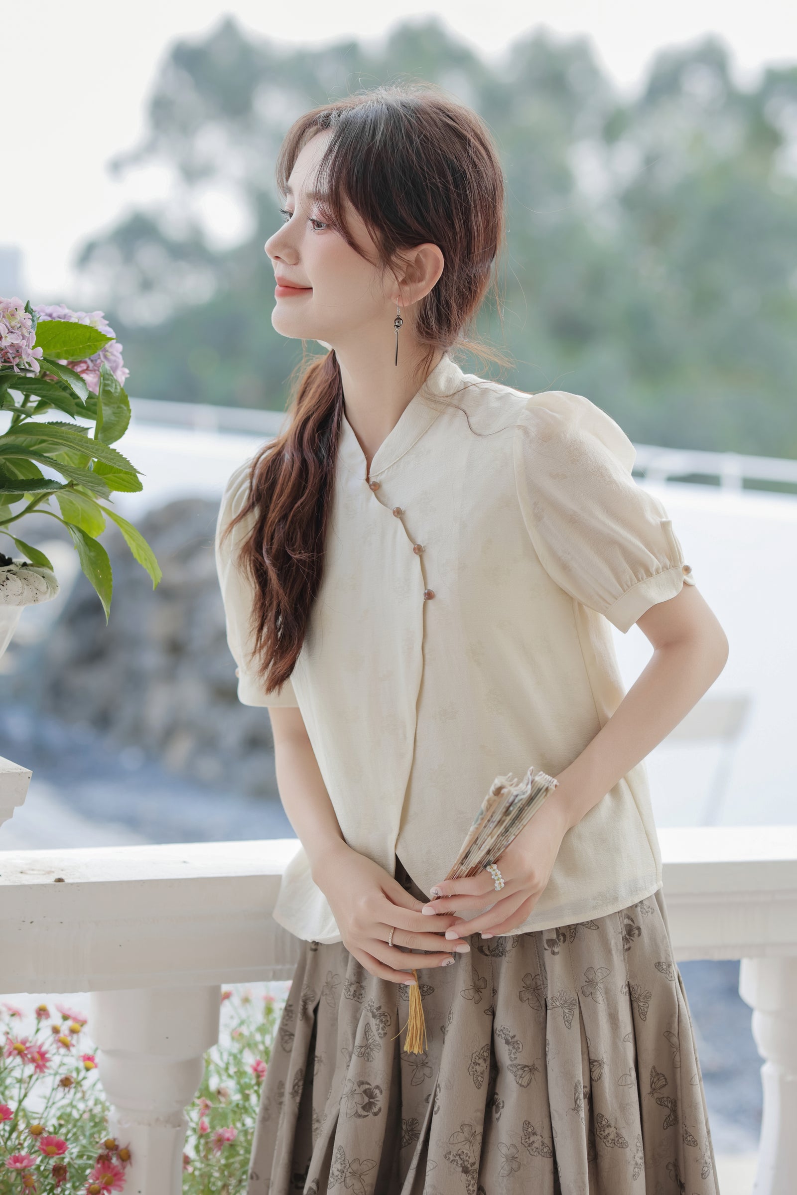 Vintage Ivory Puff Sleeve Cheongsam Blouse - Masion Chérie