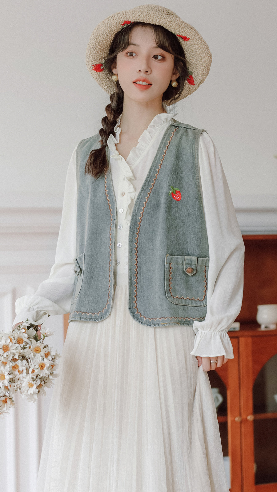 Vintage Blue Embroidered Denim Vest. - Masion Chérie