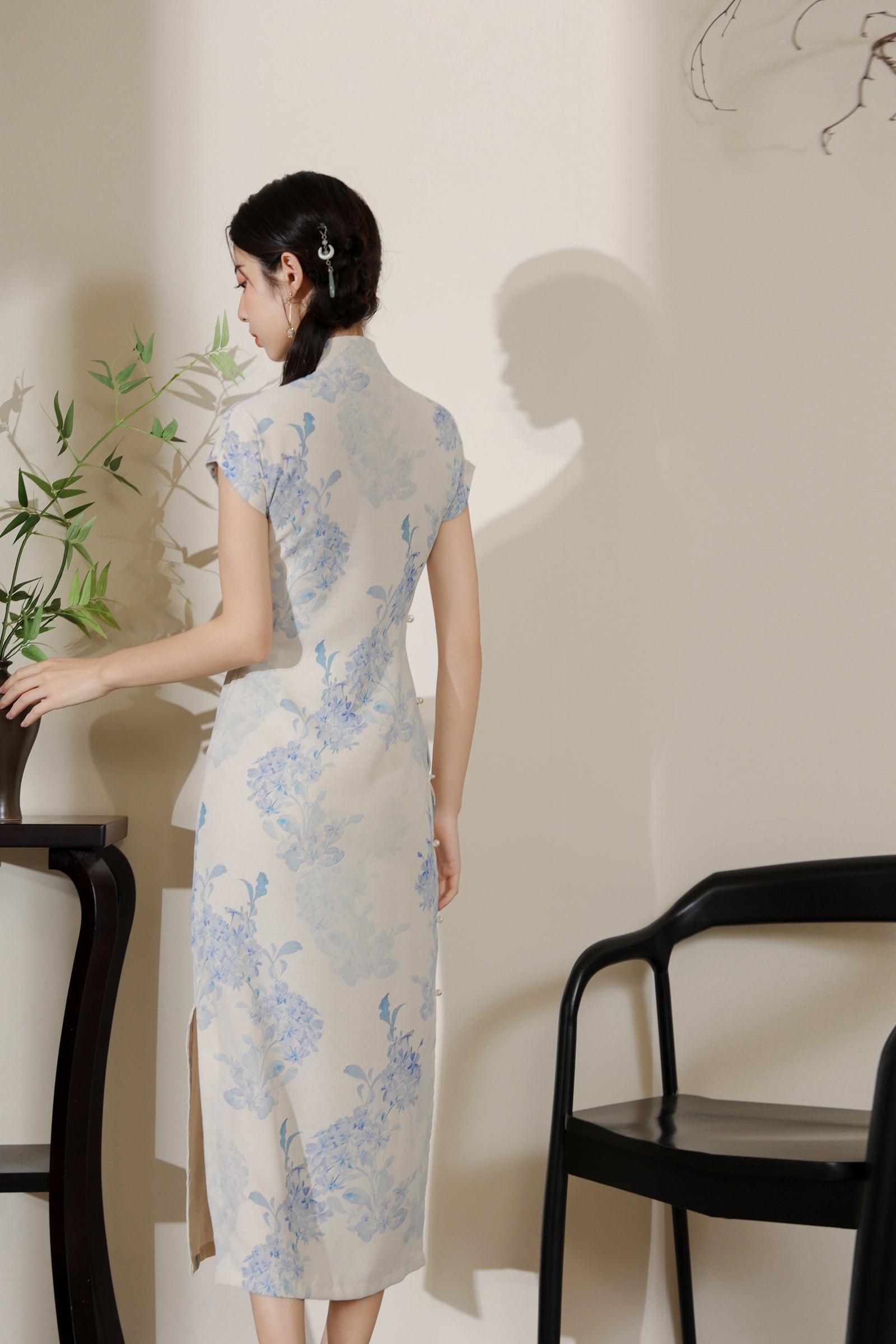 Vintage Floral Embroidered Light Blue Cheongsam Dress