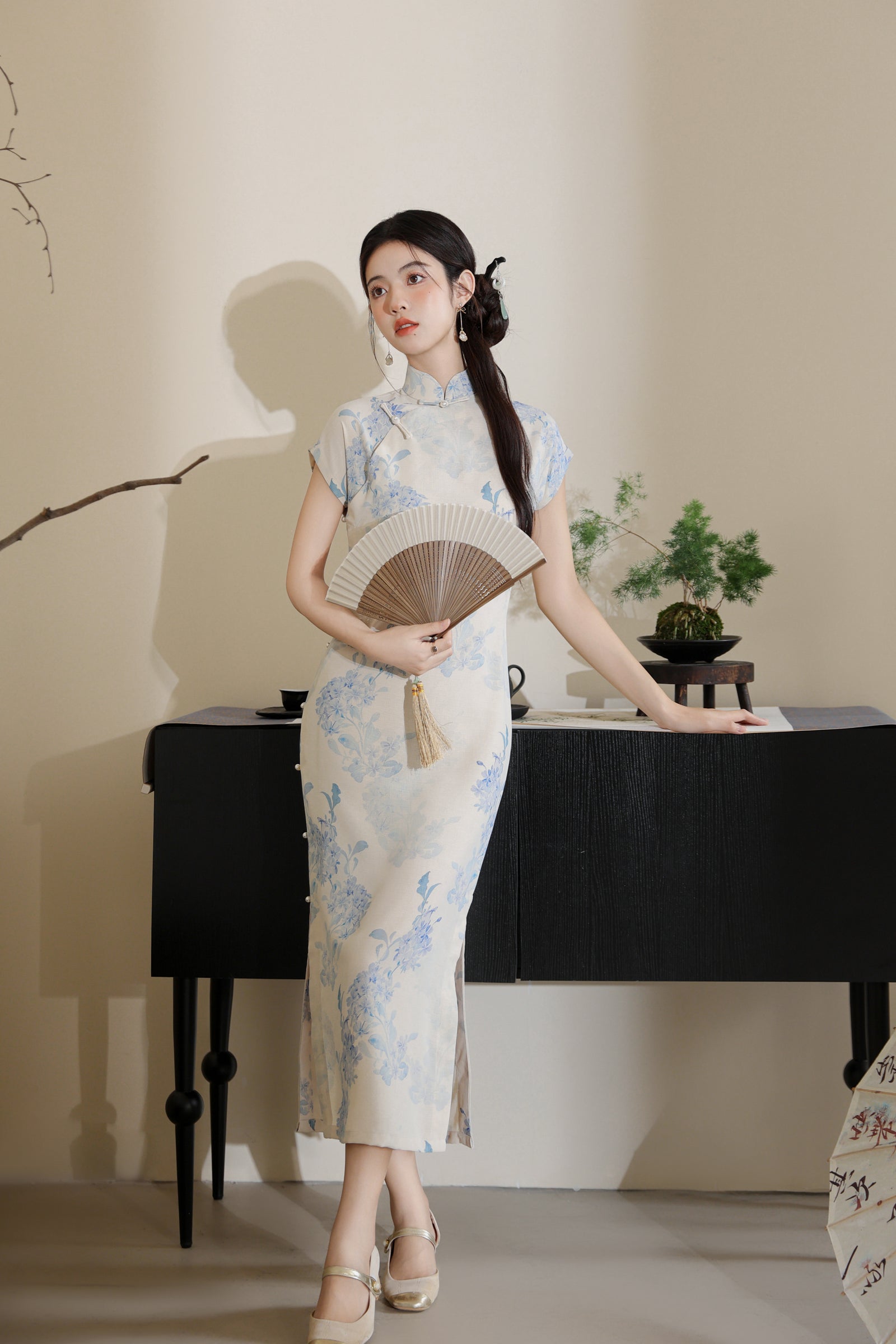 Vintage Floral Embroidered Light Blue Cheongsam Dress