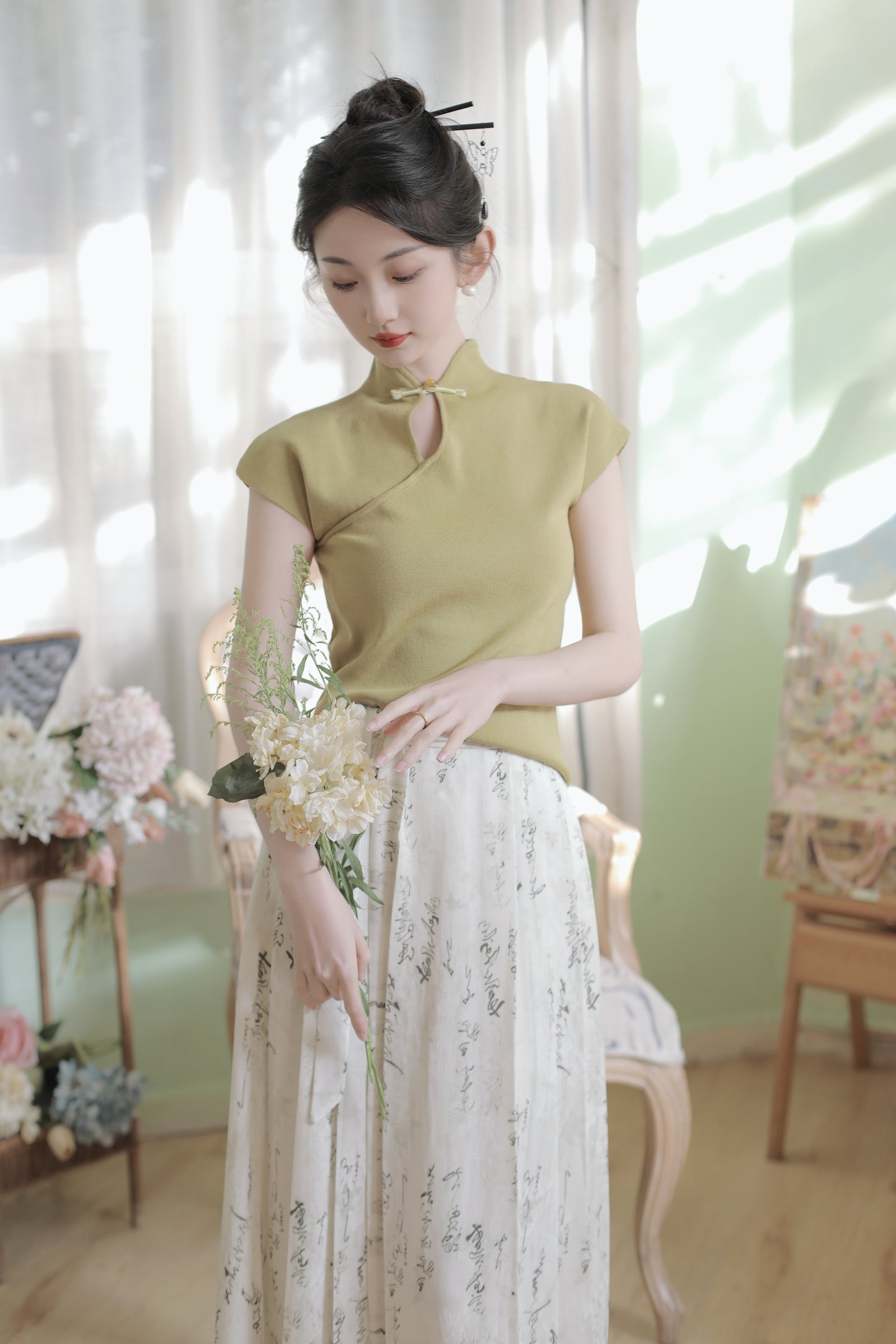 Retro Modified Cheongsam Knit Top + Mamian Skirt Set - Masion Chérie