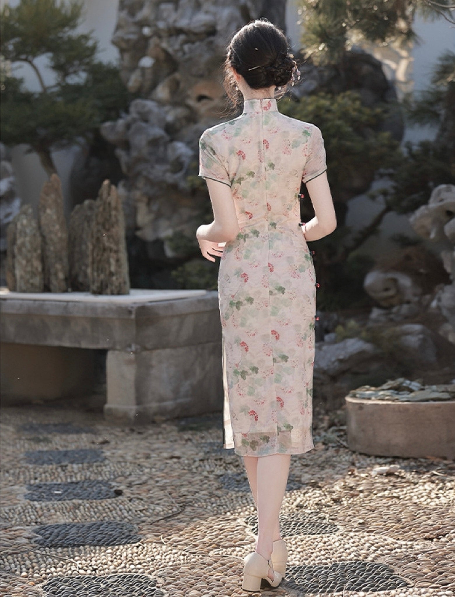 Vintage Watercolor Floral Cream Cheongsam Dress - Masion Chérie