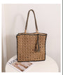 Square Tassel Hollow Handmade Straw Woven Bag - Masion Chérie