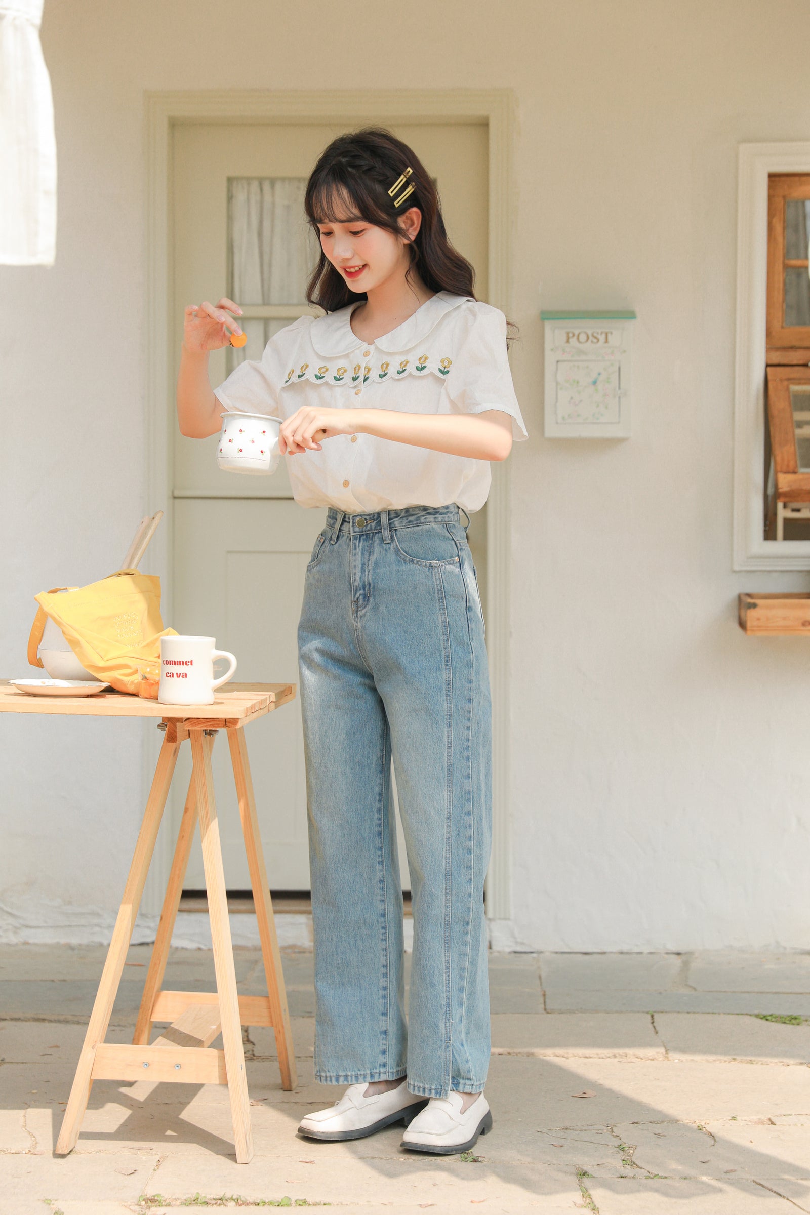 Vintage High-Waisted Light Blue Straight-Leg Jeans - Masion Chérie