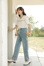 Vintage High-Waisted Light Blue Straight-Leg Jeans - Masion Chérie