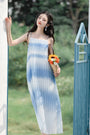 Elegant Blue Gradient Pleated Maxi Dress