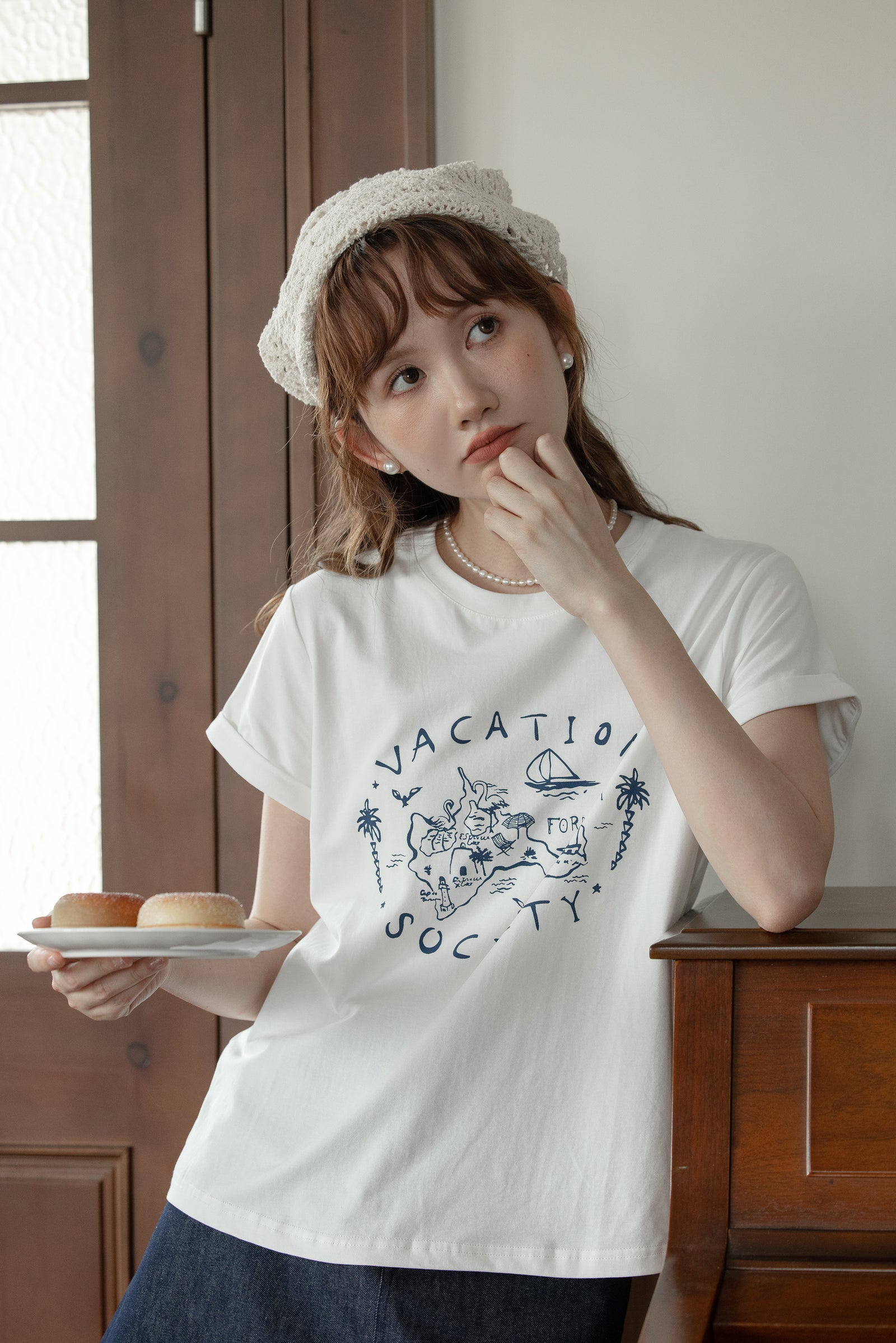 Versatile Vacation Society Graphic Tee - Masion Chérie