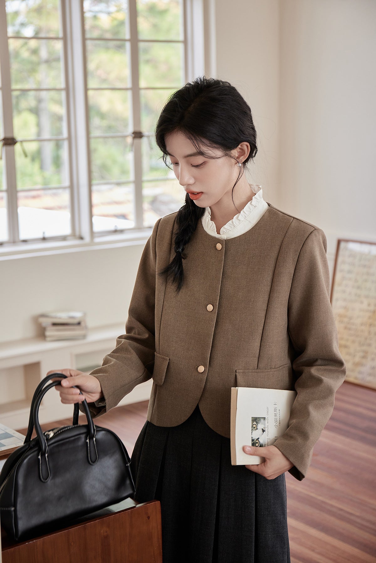 Elegant Brown Cropped Blazer