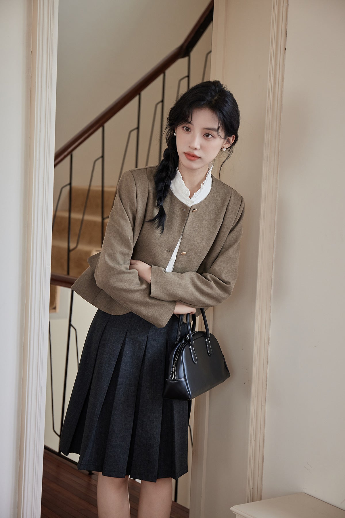 Elegant Brown Cropped Blazer