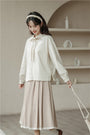 Elegant Ruffled Collar Ribbon-Tie Loose Fit Blouse