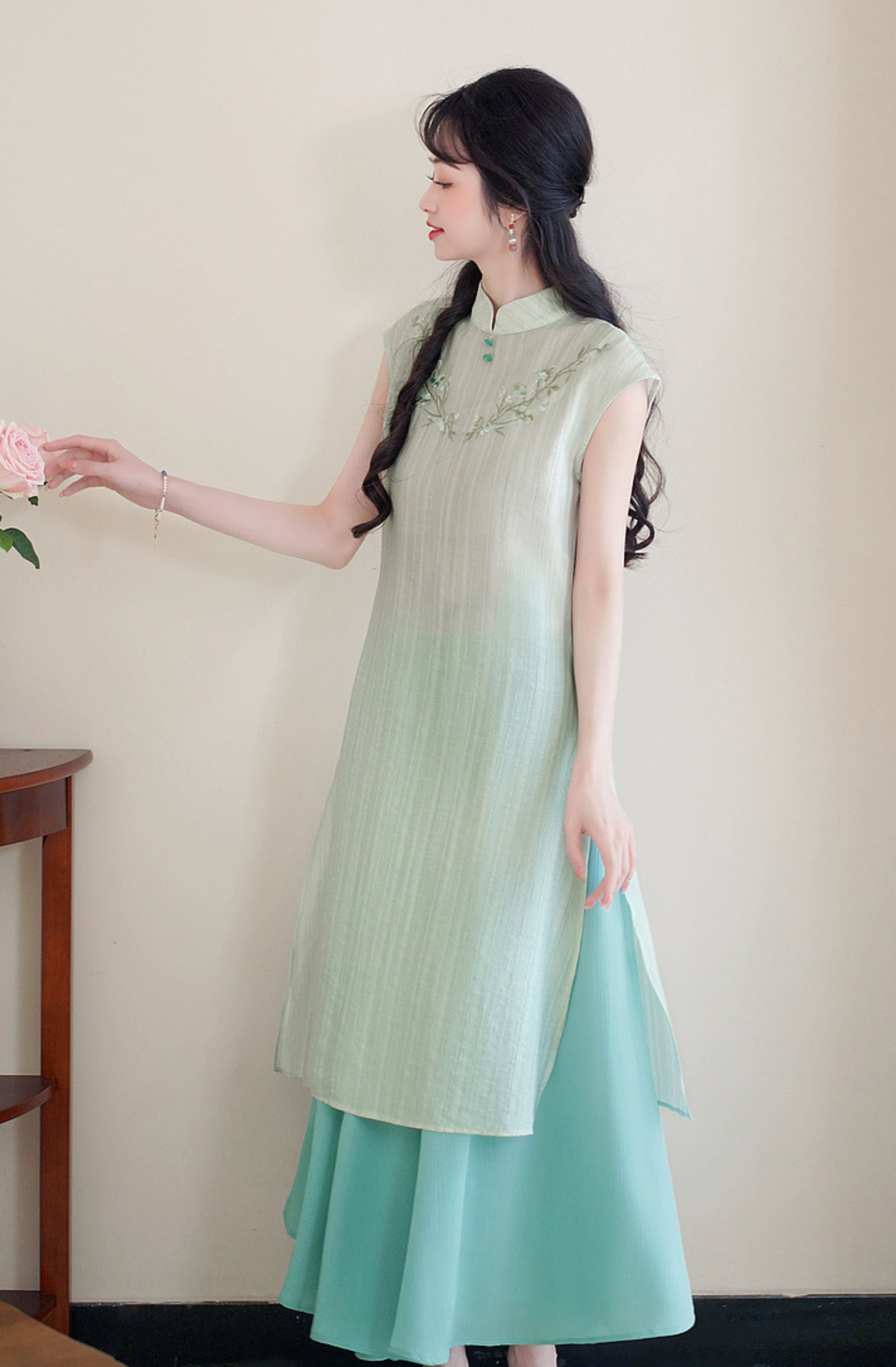 Floral Embroidered Mint Green Cheongsam Two-Piece Set