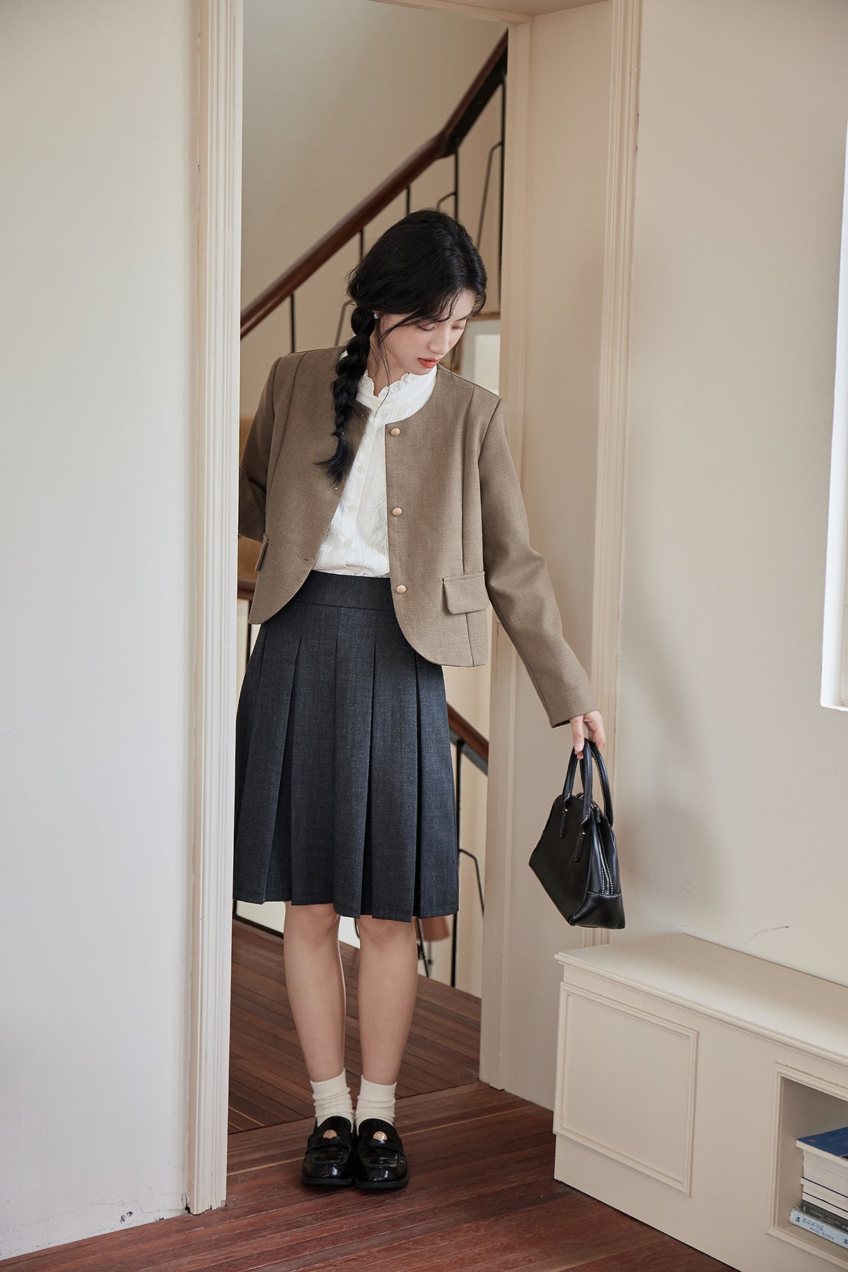 Elegant Brown Cropped Blazer