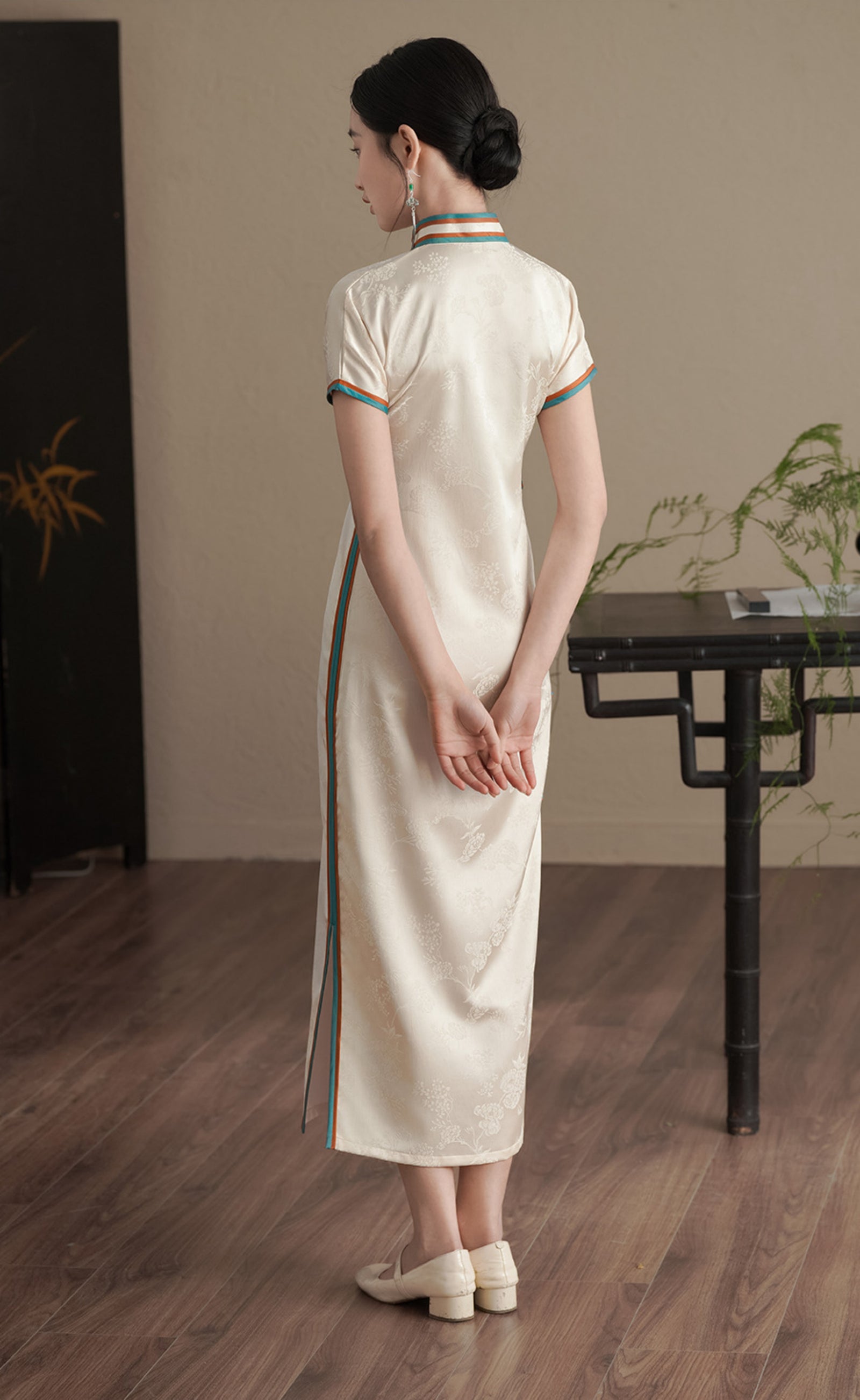 Ivory Woven Jacquard Cheongsam Dress