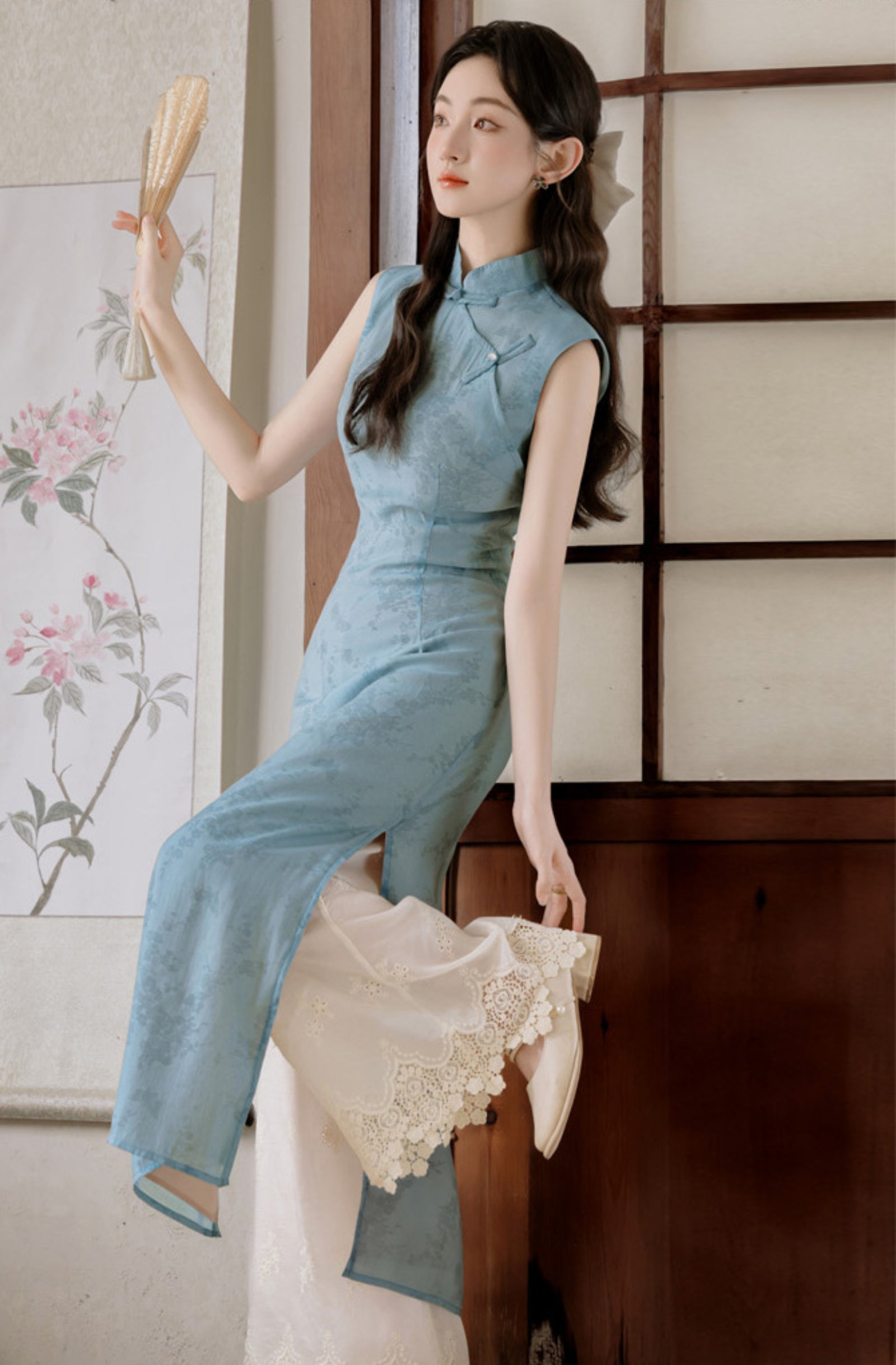 Elegant Blue Floral Embroidered Cheongsam Set